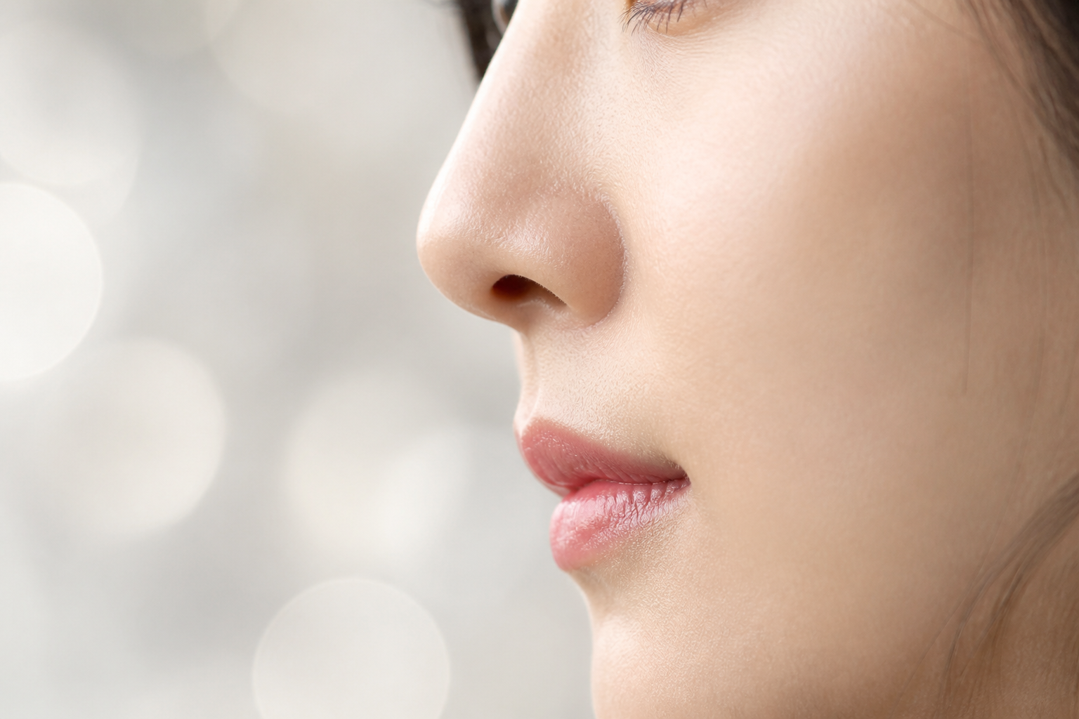코끝성형 진찰 기준을 서로 다른 구도로 표현한 본문 이미지